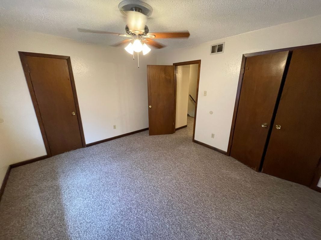 Building Photo - 1824 Hickory Ave