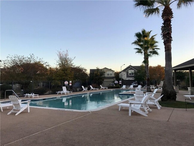 Building Photo - 13609 Pine Warbler Dr