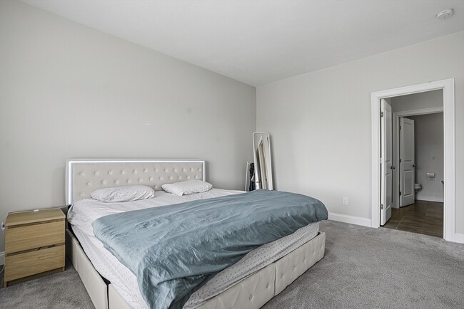 Building Photo - 52 Logan's Run