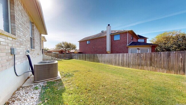 Building Photo - 101 Springtree Cliff