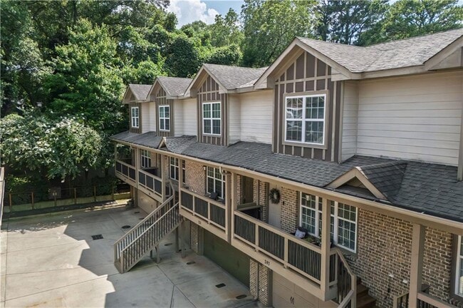 Building Photo - 255 Vannoy Park Lane Dr SE