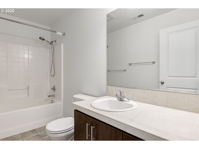 Building Photo - Amberglen Neighborhood 3 Bed 2.5 Bath Townhome w/ Garage, A/C, Washer & Dryer~ Convenient to ONPR...