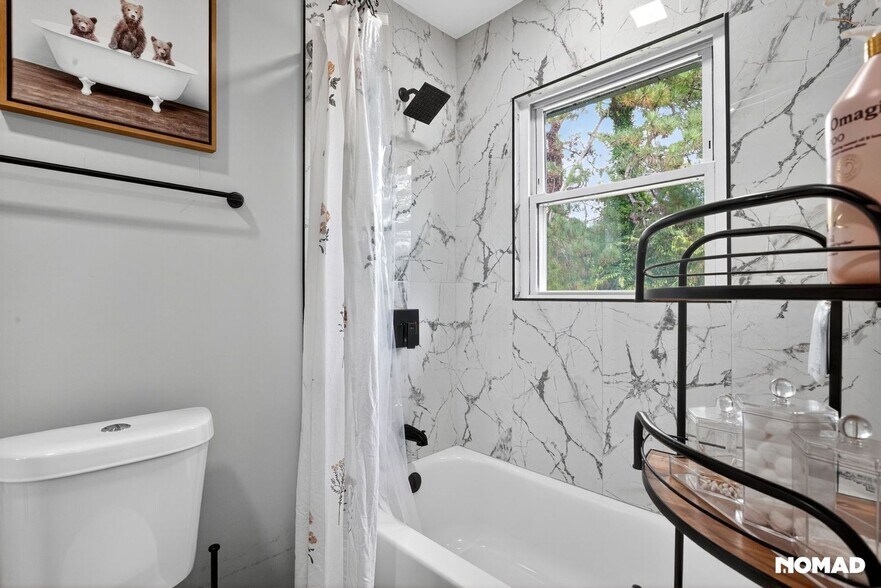 Building Photo - 2022 Boulderview Dr SE