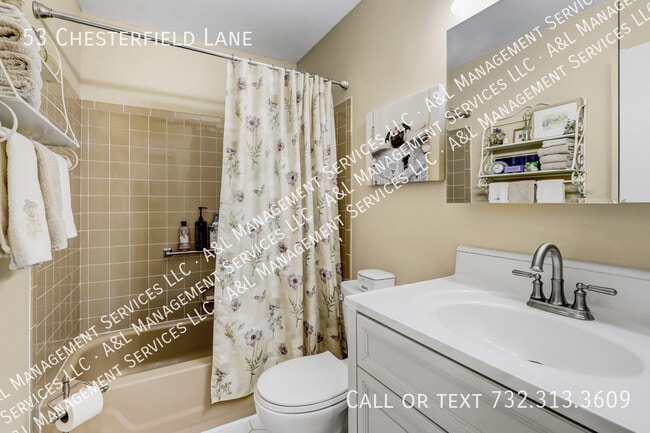 Building Photo - 53 Chesterfield Ln