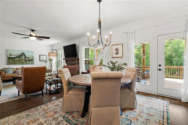 Building Photo - 175 STONELEDGE TRCE N