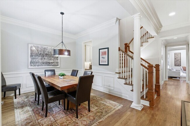 Building Photo - 1306 Jewell Ave