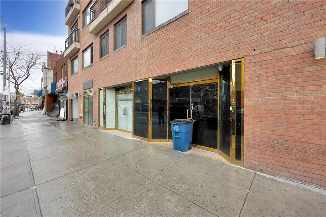 Building Photo - 172-18 Jamaica Ave