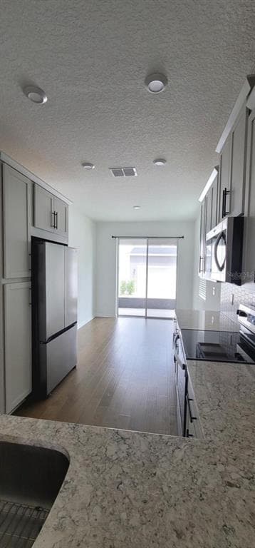 Building Photo - 1402 Blumberg Blvd