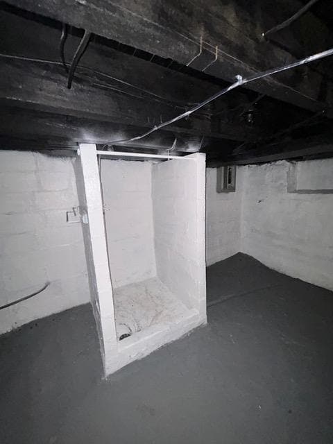 Building Photo - 719 Crescent Ave