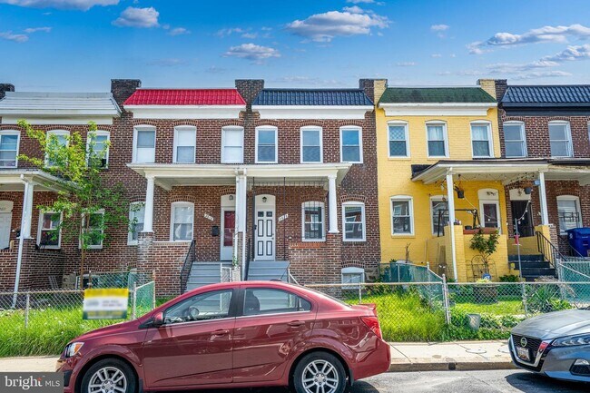 Building Photo - 2615 Lauretta Ave