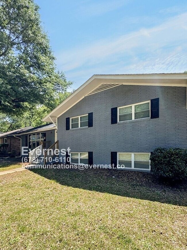 Building Photo - 2720 Old Spanish Trail