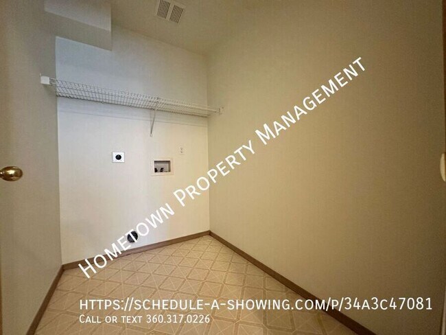 Building Photo - 6763 Steamer Dr SE