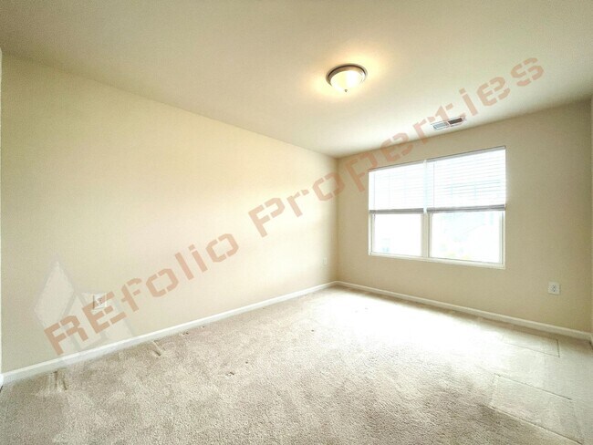 Building Photo - 1211 Homecoming Wy