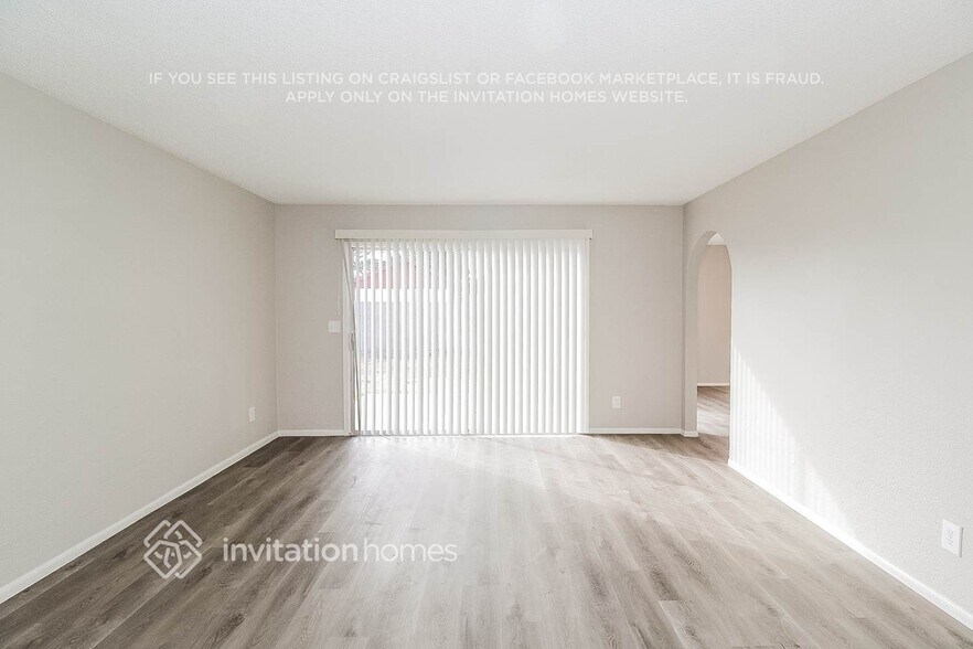 Building Photo - 4243 W Michelle Dr