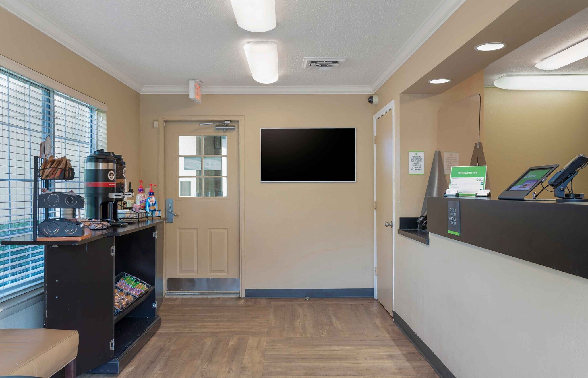 Building Photo - Furnished Studio-Nashville - Airport - Music City