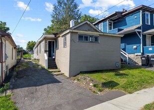 Building Photo - 505 Carbon St