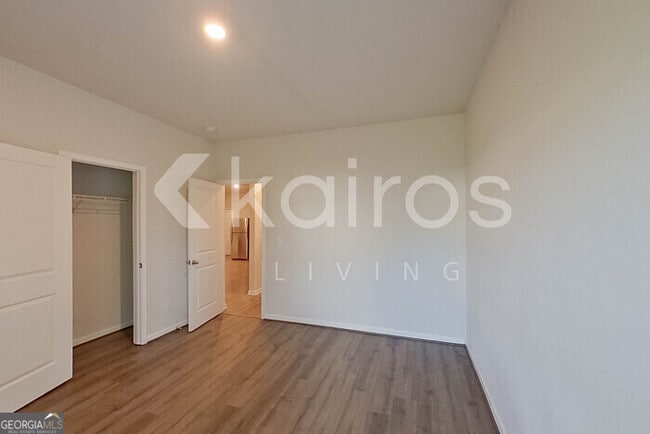 Building Photo - 3494 Bridgewood Dr