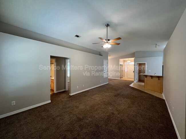 Building Photo - 10440 Millbrook Dr
