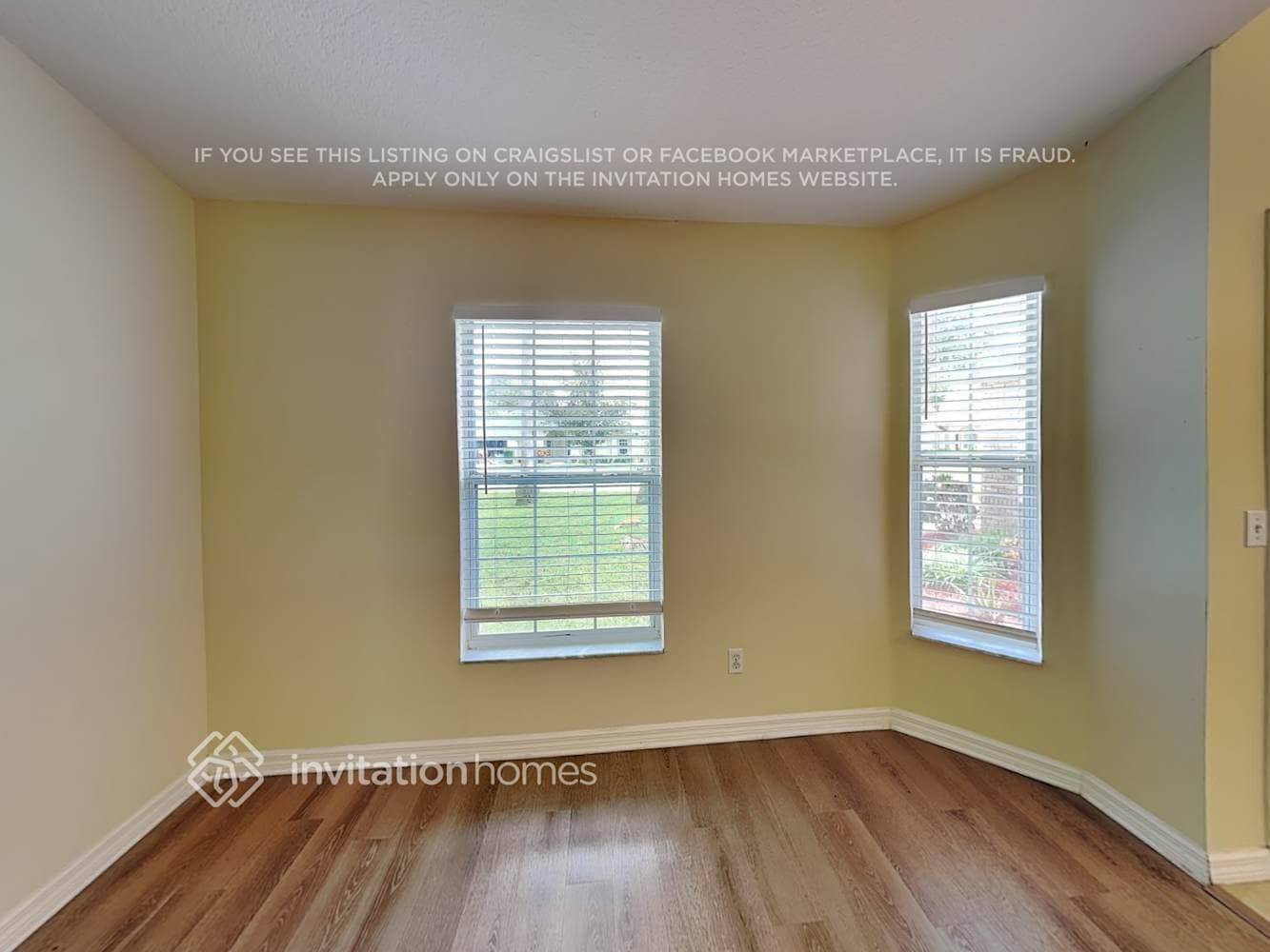 Building Photo - 370 Pine Springs Dr