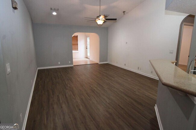 Building Photo - 107 Shearman Way