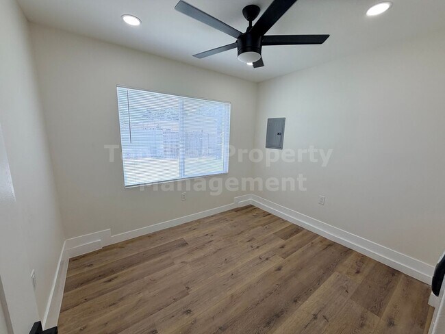 Building Photo - **BRAND NEW - 1 bed, 1 bath Unit in the Heart of South Park - Available NOW***