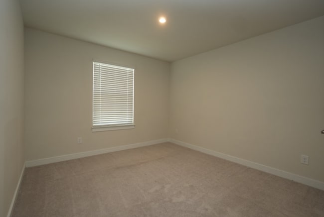 Building Photo - Wonderful 3BR 2BA Home w/ Upgraded Kitchen • Assigned Parking • Patio & Porch in Concord