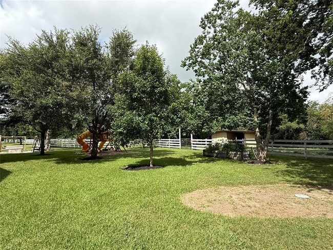Building Photo - 1166 Manak Rd