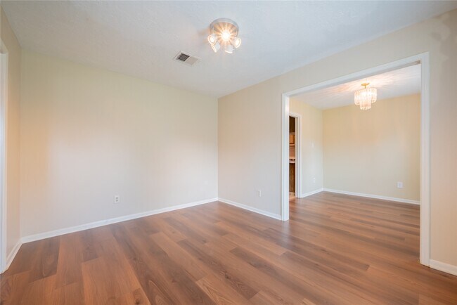Building Photo - 9202 Benning Dr