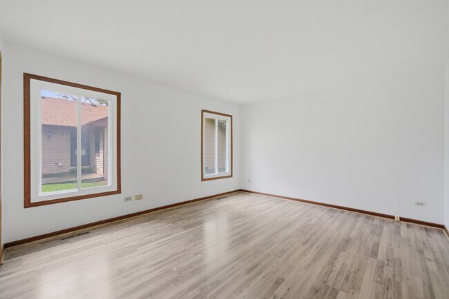 Building Photo - 152 Dunbar Ln