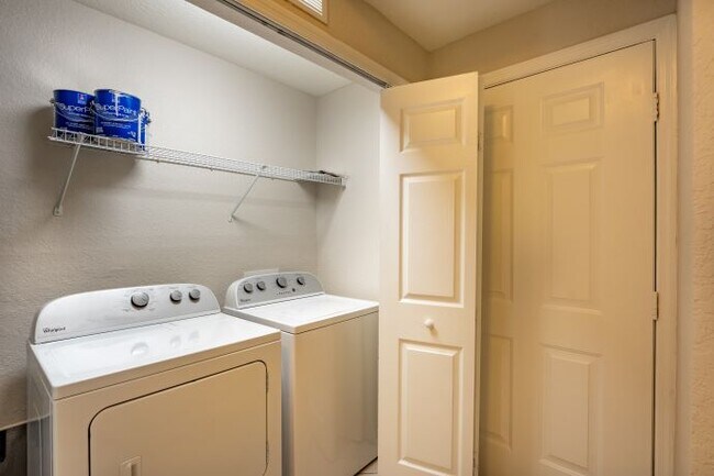 Building Photo - 2679 Metro Sevilla Dr