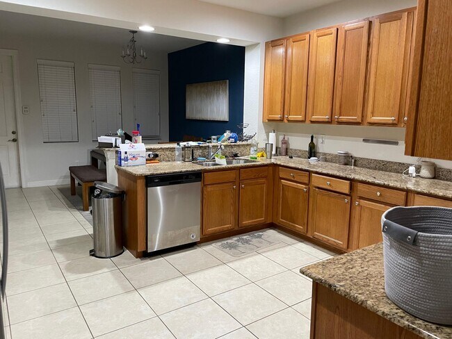 Building Photo - 499 Corte Madera Ln