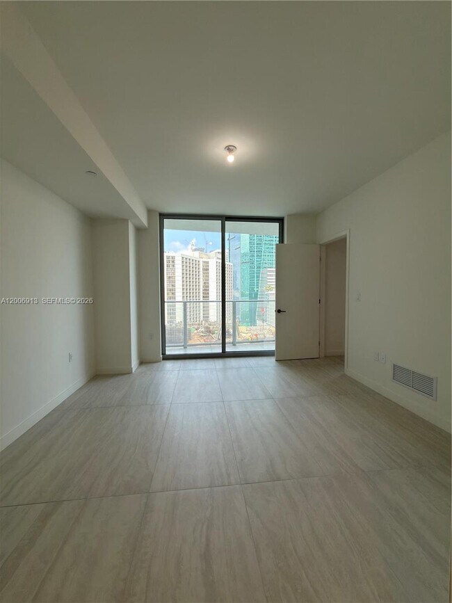 Building Photo - 77 SE 5th St