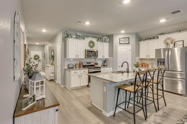 Building Photo - 125 Coyote Trl