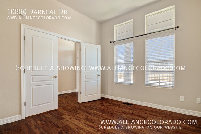 Building Photo - 10880 Darneal Dr