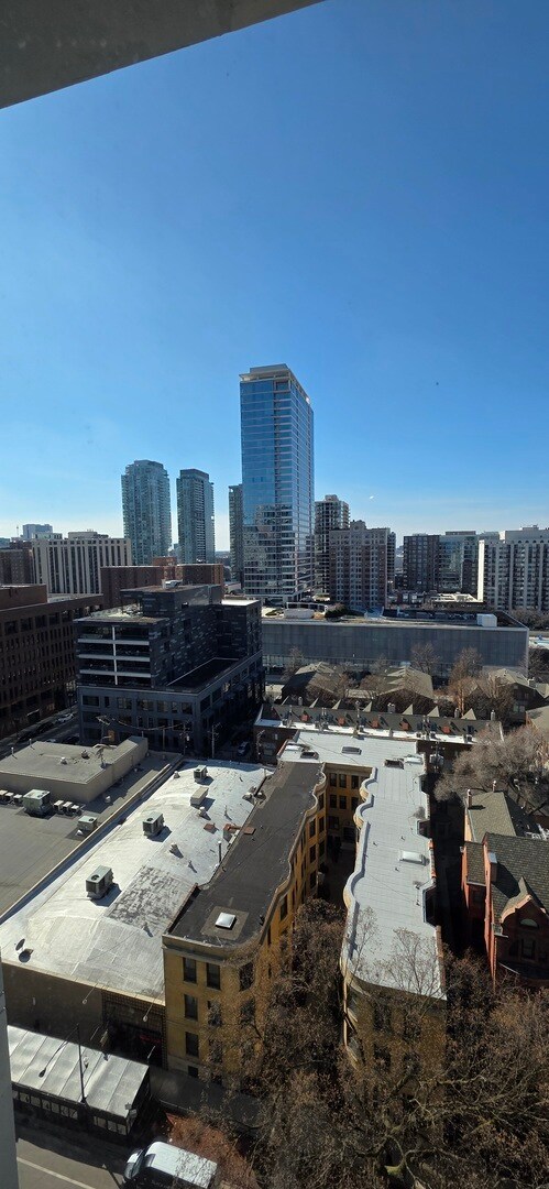 Building Photo - 1221 N Dearborn Pkwy