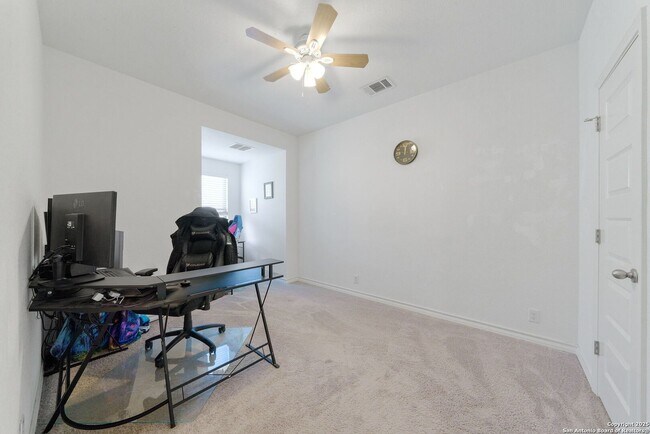 Building Photo - 4 Bedroom/3 Bath Ventana Subdivision