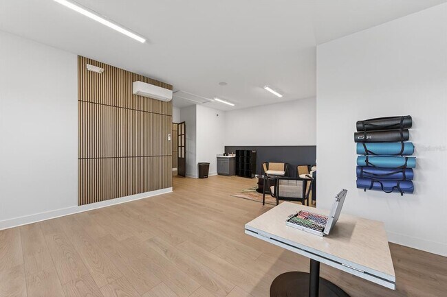 Building Photo - 19111 Fox Lndg Pl