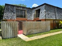 Building Photo - 156 Lake Arbor Dr