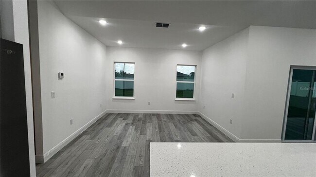 Building Photo - 14927 SW 63rd Ct
