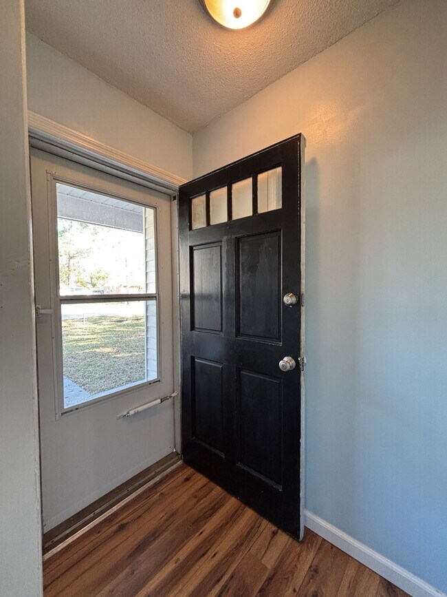 Building Photo - 4411 Donwood Dr