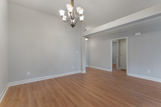 Building Photo - 323 Harbor Glen Dr SW