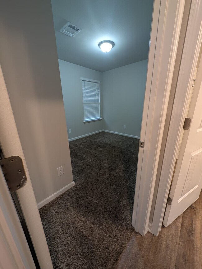 Building Photo - 28470 Evangeline Ln