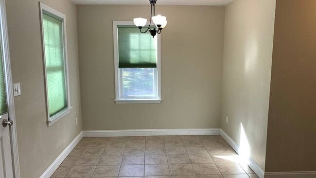 Building Photo - 500 Justin Dr