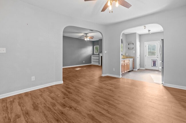 Building Photo - Spacious 4-Bedroom Home with First-Floor S...