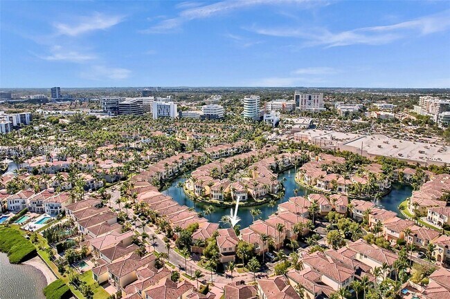 Building Photo - 21032 NE 32nd Ave