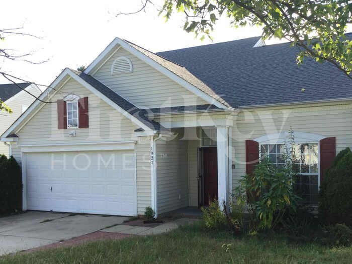 Primary Photo - 1027 Hipp Rd