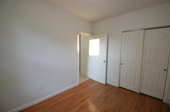 Building Photo - 241 Randolph Ave