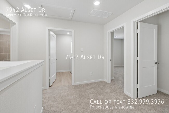 Building Photo - 7942 Alset Dr
