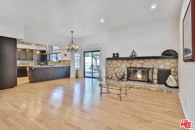Building Photo - 10209 Principe Pl