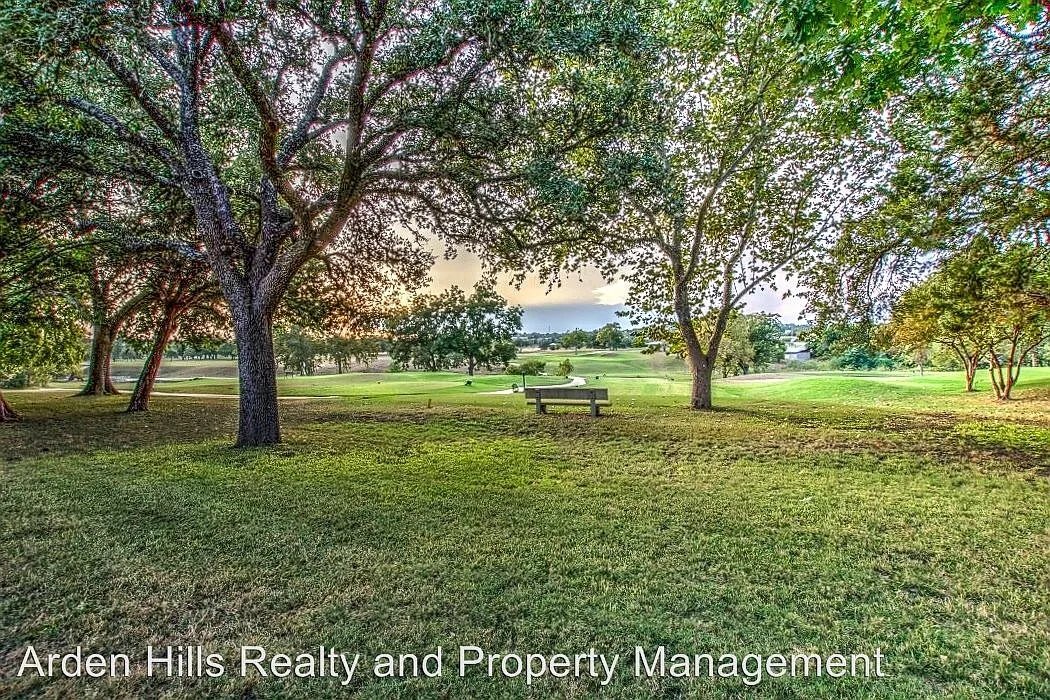 Building Photo - 1708 Quinlan Creek Dr